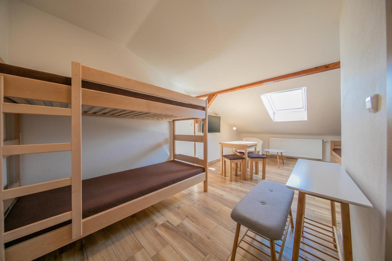 Na Rybnicku Bohutin Hotel Ngoại thất bức ảnh